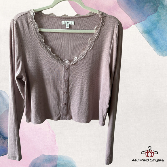 BP. Lace Detail Button Front Rib Top - Picture 10 of 10